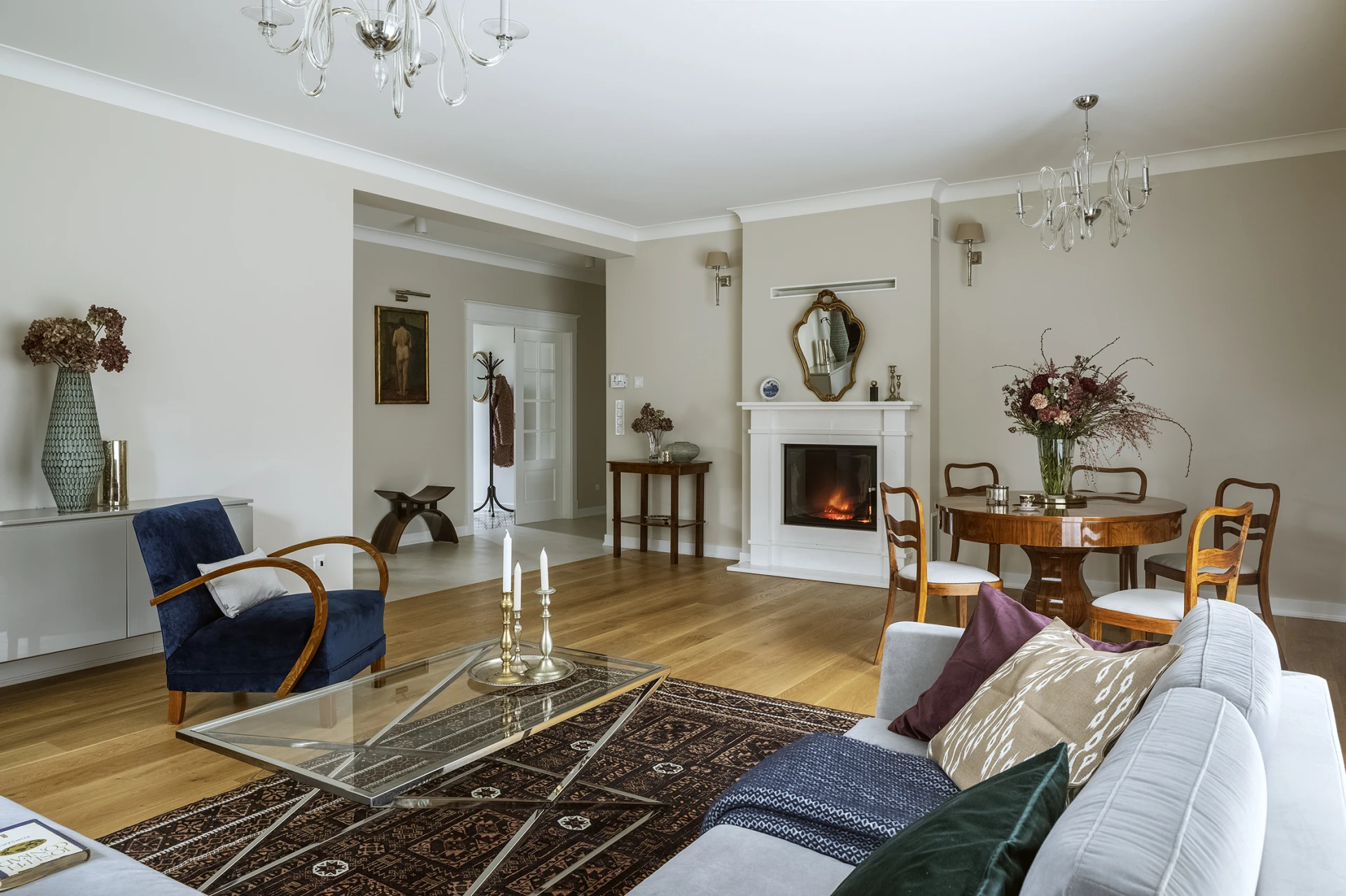 Mieszkać ze sztuką, czyli dom w stylu modern classic