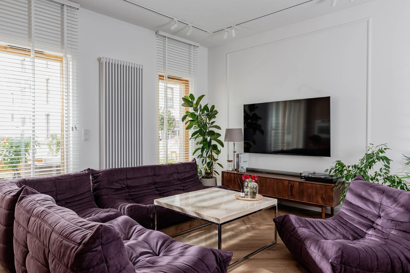 Apartament Modern Organic: przewodnik po duńskim designie w centrum Warszawy