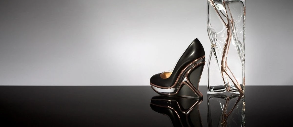 Charlotte Olympia prezentuje efekty współpracy z Zahą Hadid