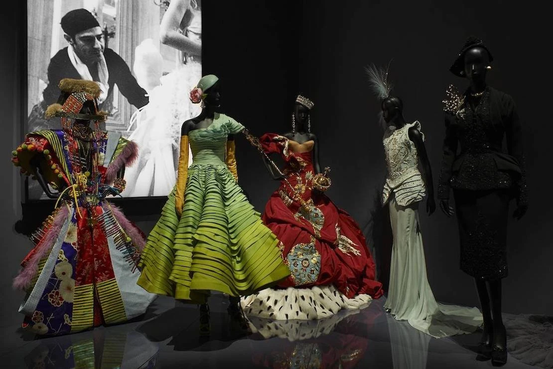 Wielka wystawa Diora w Victoria &amp; Albert Museum