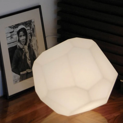 Asteroid Plastic table